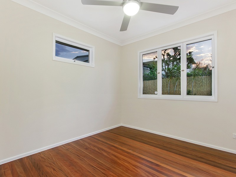 16 Tasman Street, Stafford Heights QLD 4053