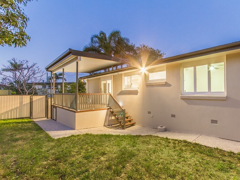 16 Tasman Street, Stafford Heights QLD 4053