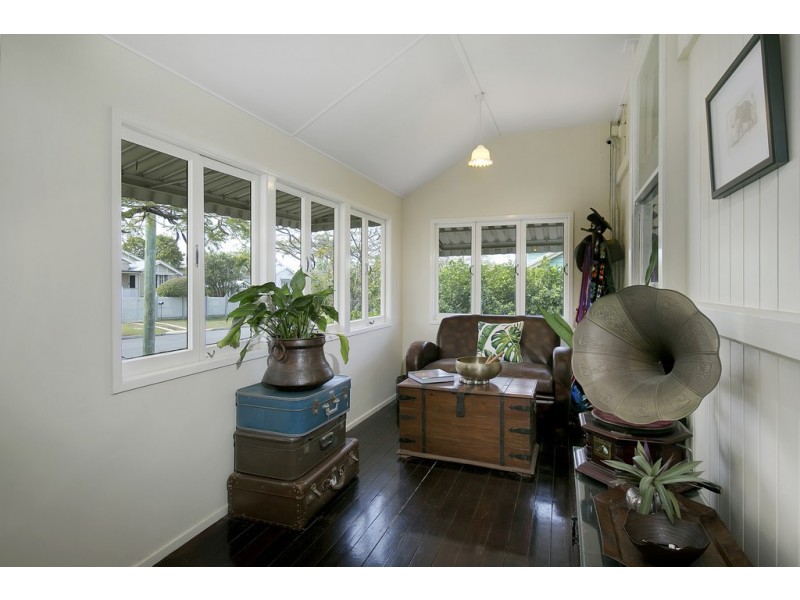 84 Harding Street, Hendra QLD 4011