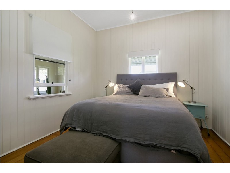 84 Harding Street, Hendra QLD 4011