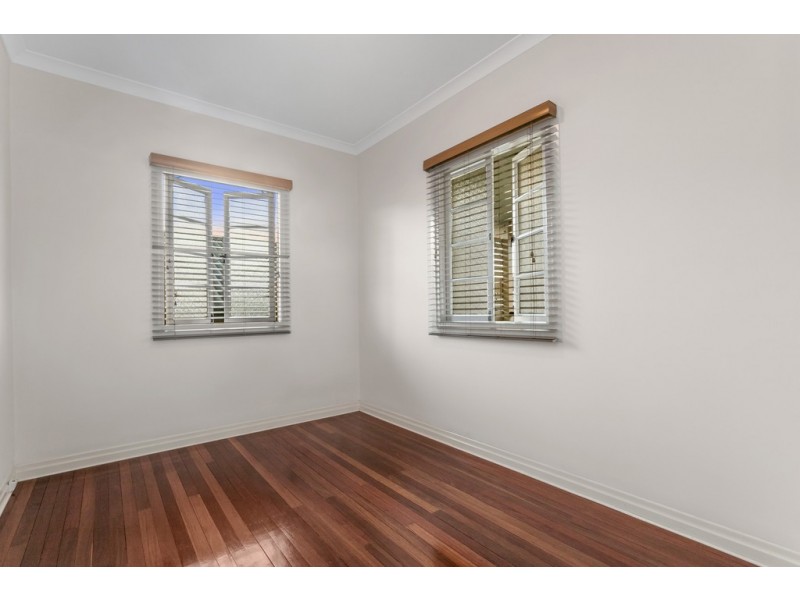 48 Raceview Avenue, Hendra QLD 4011