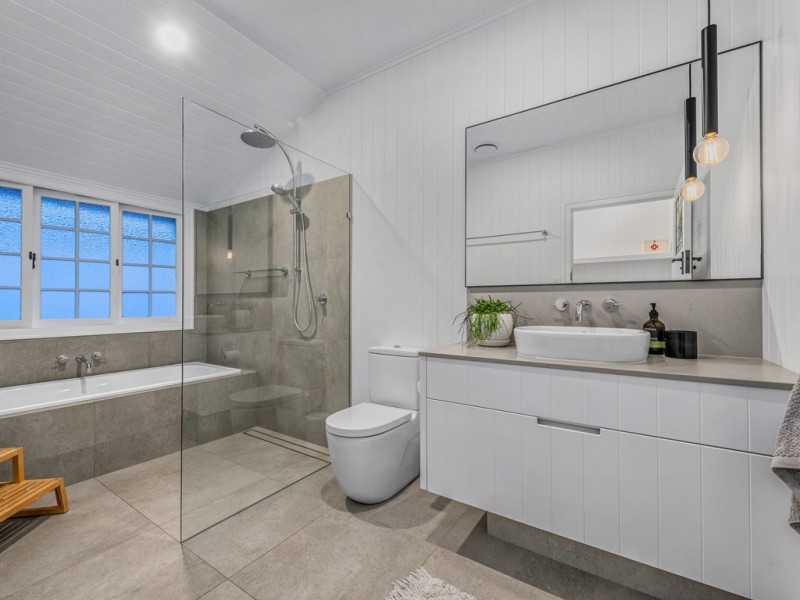 79 Lanham Avenue, Grange QLD 4051