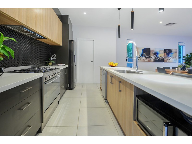 46 Pleystowe Crescent, Hendra QLD 4011