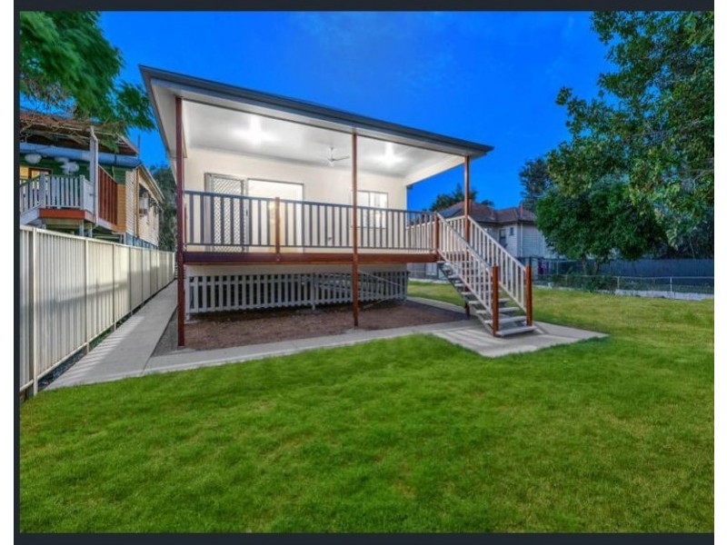 106 Albion Road, Windsor QLD 4030