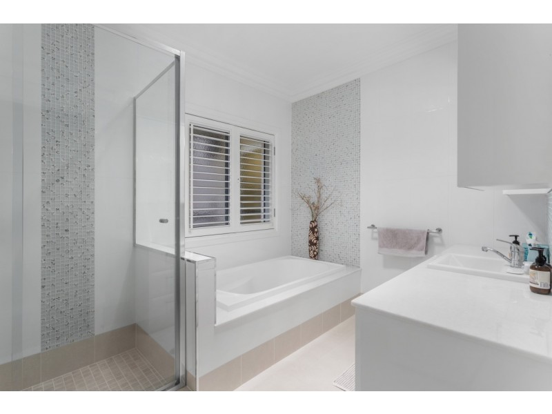 114 Pateena Street, Stafford QLD 4053