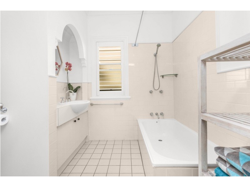 42 Fern Street, Woolloongabba QLD 4102