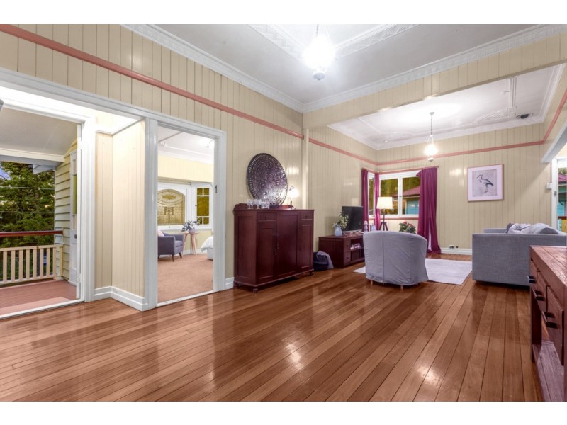 42 Dorrington Drive, Ashgrove QLD 4060