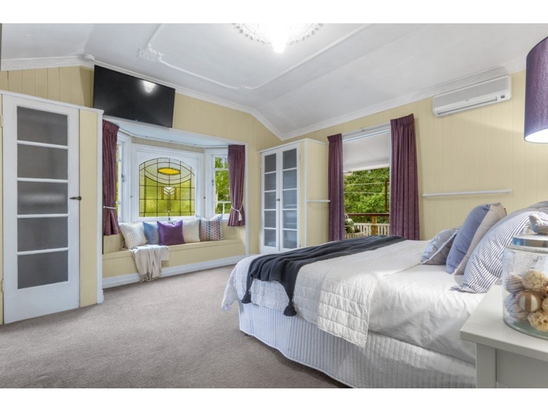 42 Dorrington Drive, Ashgrove QLD 4060