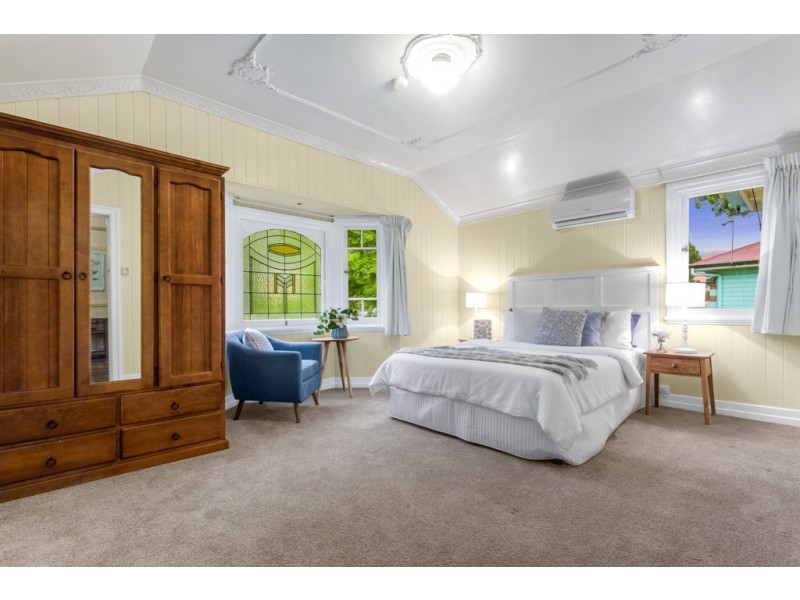 42 Dorrington Drive, Ashgrove QLD 4060