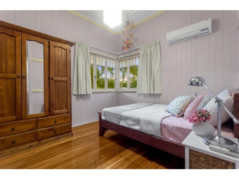 42 Dorrington Drive, Ashgrove QLD 4060