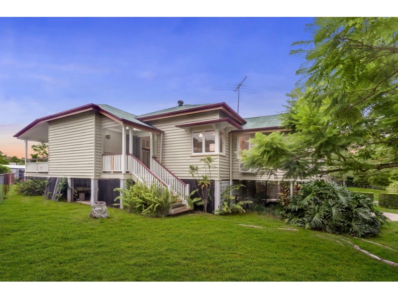 42 Dorrington Drive, Ashgrove QLD 4060