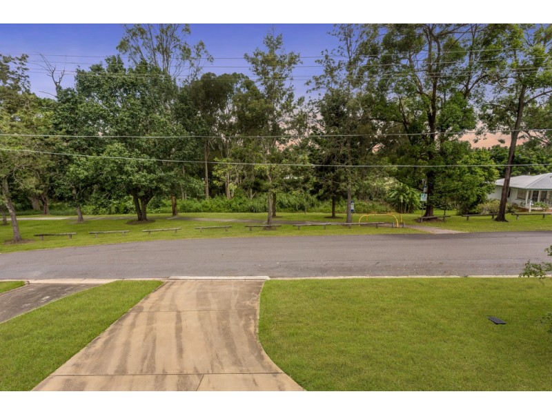 42 Dorrington Drive, Ashgrove QLD 4060