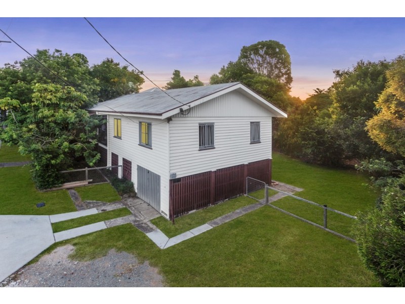 3 Glen Kedron Lane, Kedron QLD 4031