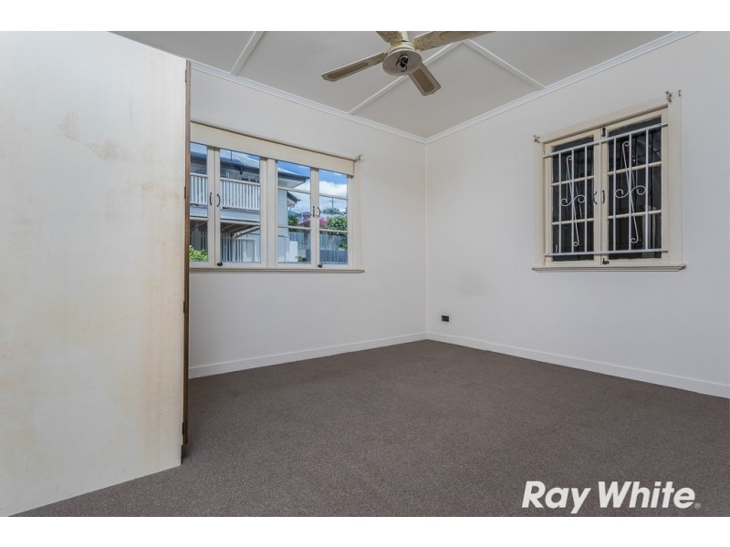 17 Allowrie Street, Stafford QLD 4053