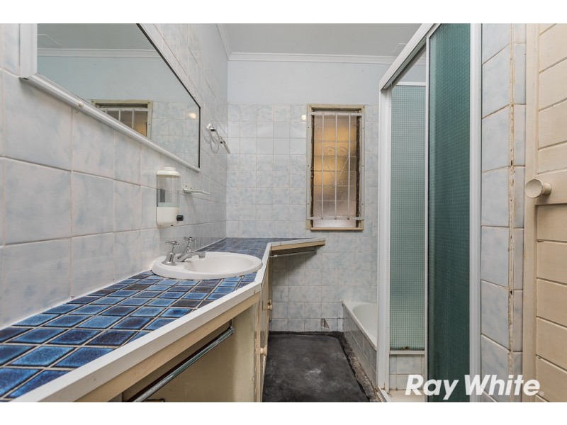 17 Allowrie Street, Stafford QLD 4053