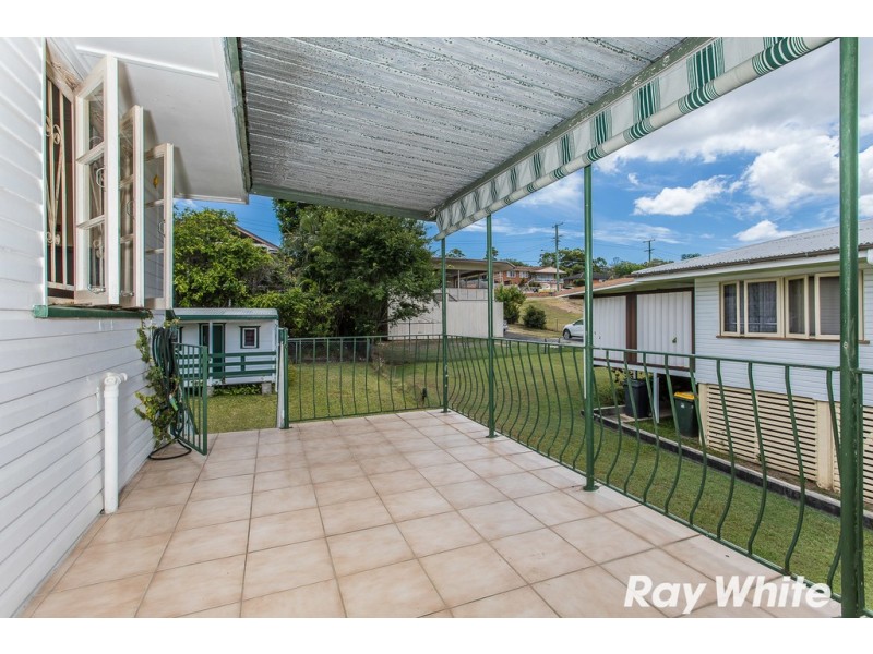 17 Allowrie Street, Stafford QLD 4053