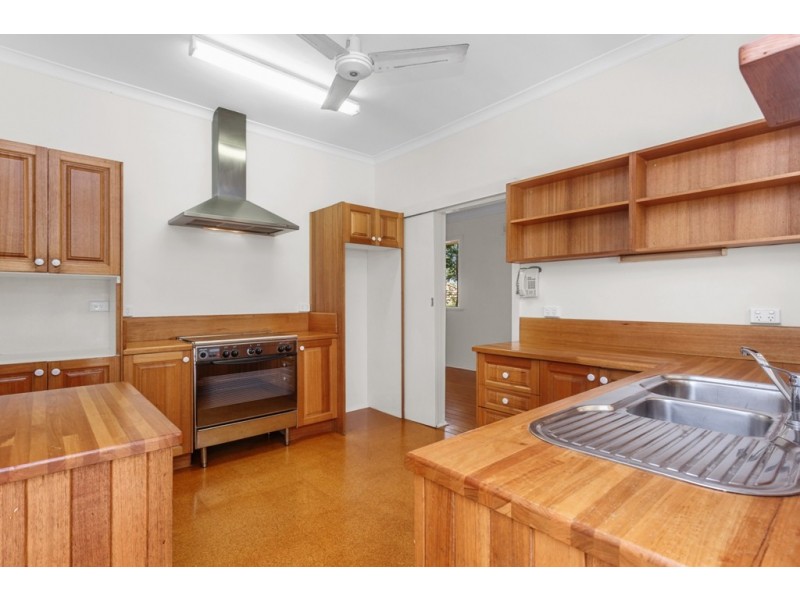 232 Edinburgh Castle Road, Wavell Heights QLD 4012