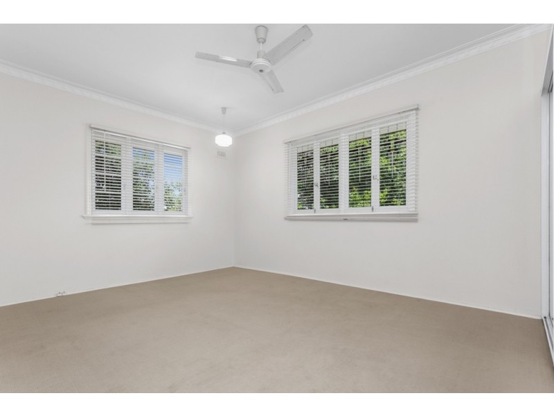 232 Edinburgh Castle Road, Wavell Heights QLD 4012