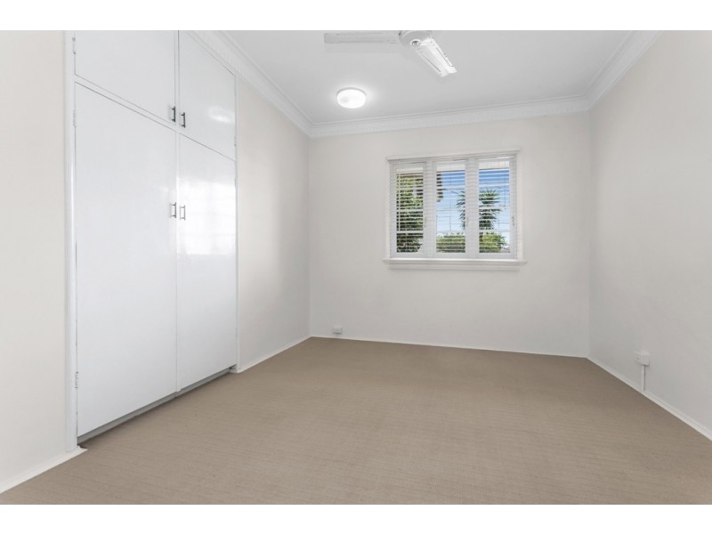 232 Edinburgh Castle Road, Wavell Heights QLD 4012