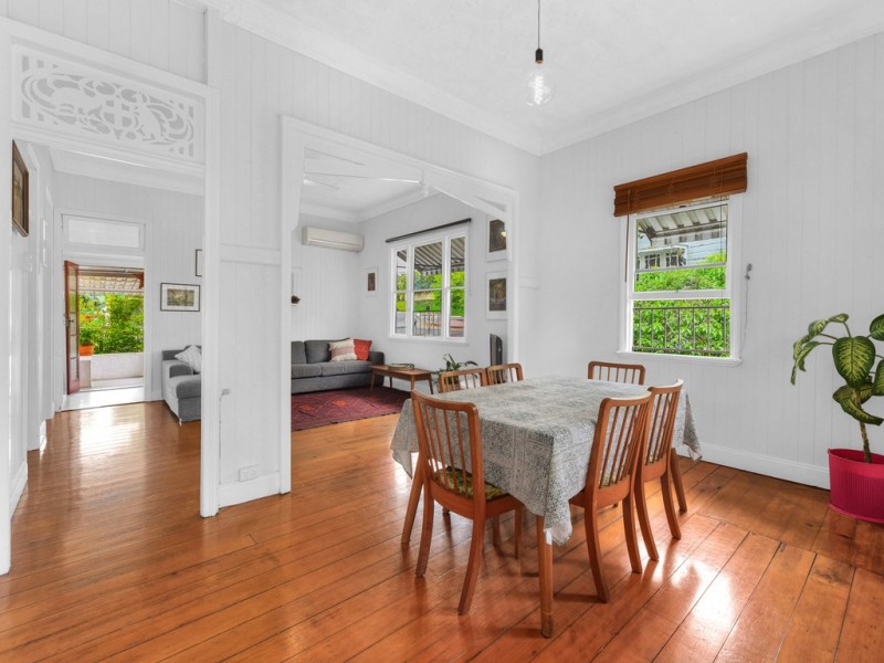 223 Days Road, Grange QLD 4051