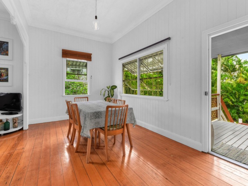 223 Days Road, Grange QLD 4051