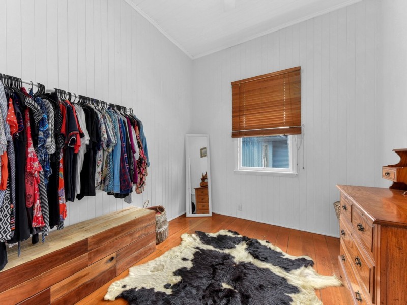 223 Days Road, Grange QLD 4051