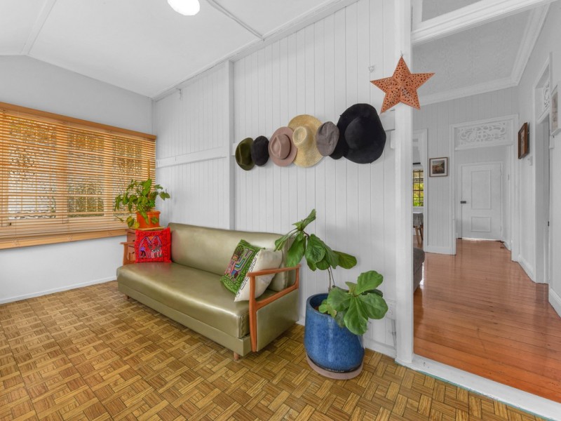 223 Days Road, Grange QLD 4051