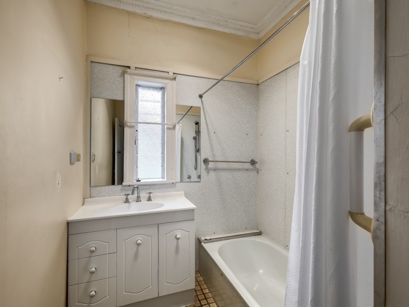 73 Seventh Avenue, Kedron QLD 4031