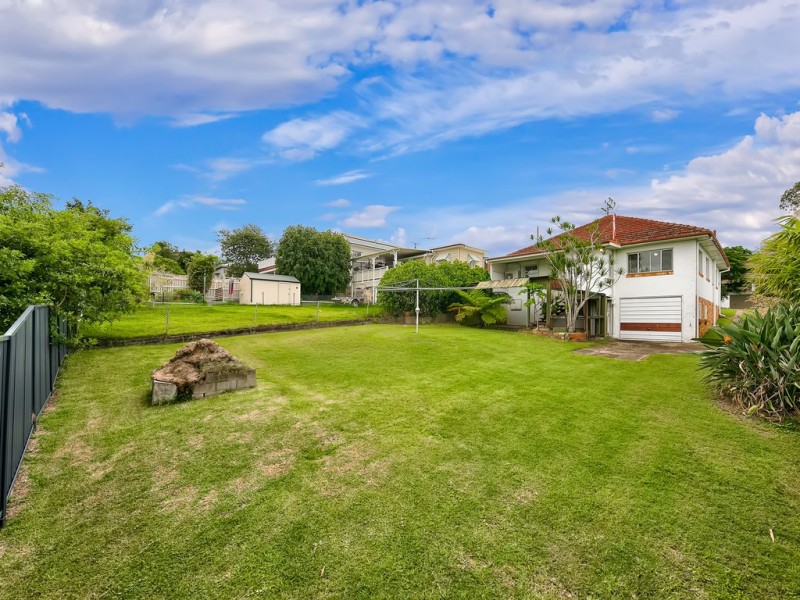 73 Seventh Avenue, Kedron QLD 4031
