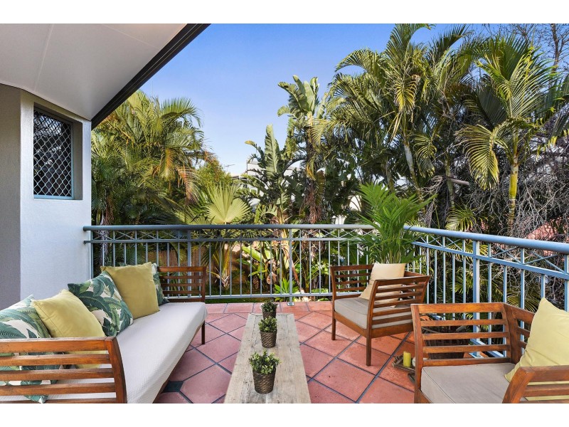 6/68 Miles Street, Hawthorne QLD 4171