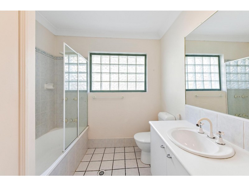 6/68 Miles Street, Hawthorne QLD 4171