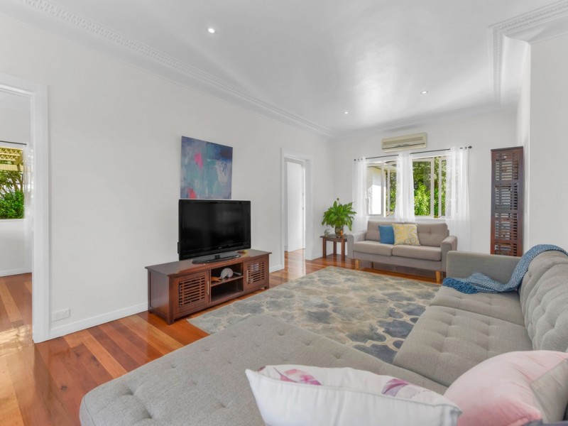 21 Lynwood Crescent, Ashgrove QLD 4060