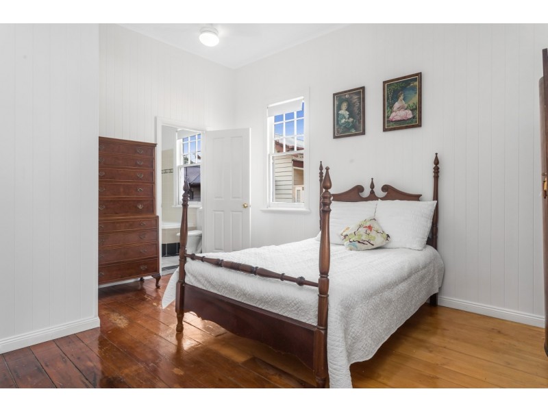 51 Grange Road, Grange QLD 4051