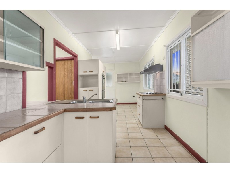 14 Tanimbla Street, Kedron QLD 4031