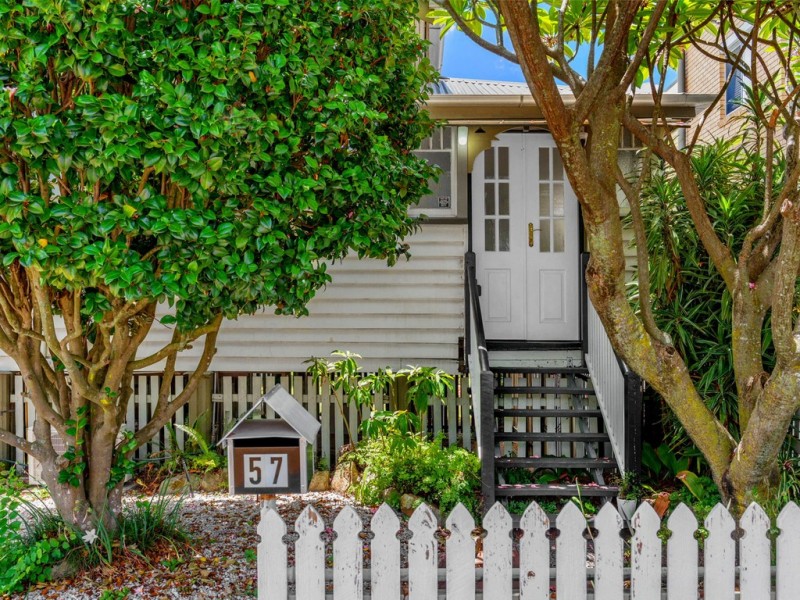 57 Eildon Rd, Windsor QLD 4030