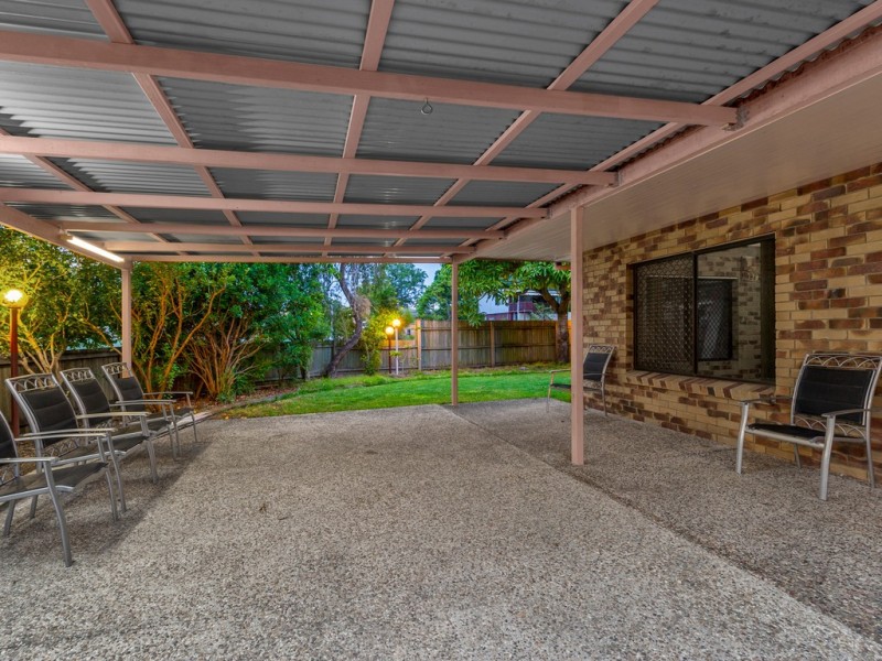1 Bel Air Court, Ferny Hills QLD 4055