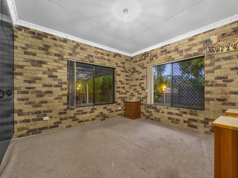 1 Bel Air Court, Ferny Hills QLD 4055