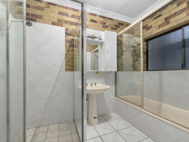 1 Bel Air Court, Ferny Hills QLD 4055