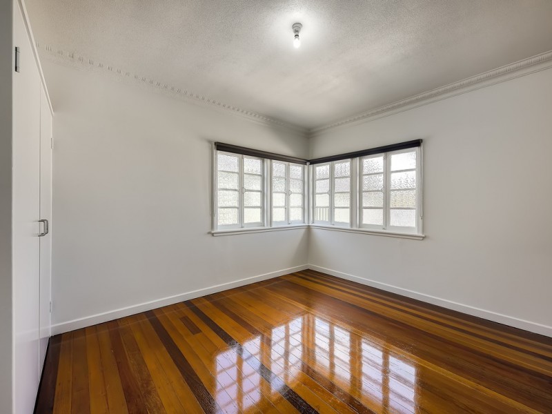 33 Wayland Street, Stafford QLD 4053