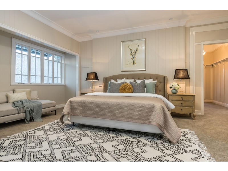 10 Hawthorne Road, Hawthorne QLD 4171