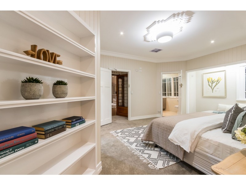 10 Hawthorne Road, Hawthorne QLD 4171