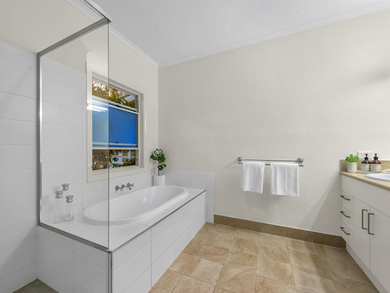 51 Blue Hills Drive, Bunya QLD 4055