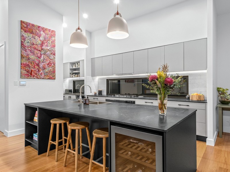 28 Newton Street, Grange QLD 4051