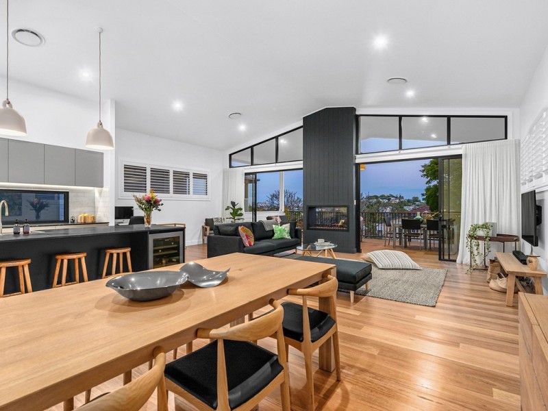 28 Newton Street, Grange QLD 4051