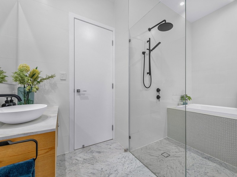 28 Newton Street, Grange QLD 4051