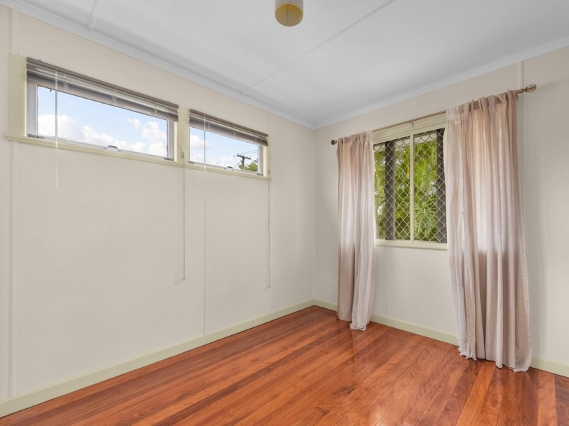 36 Allowrie Street, Stafford QLD 4053