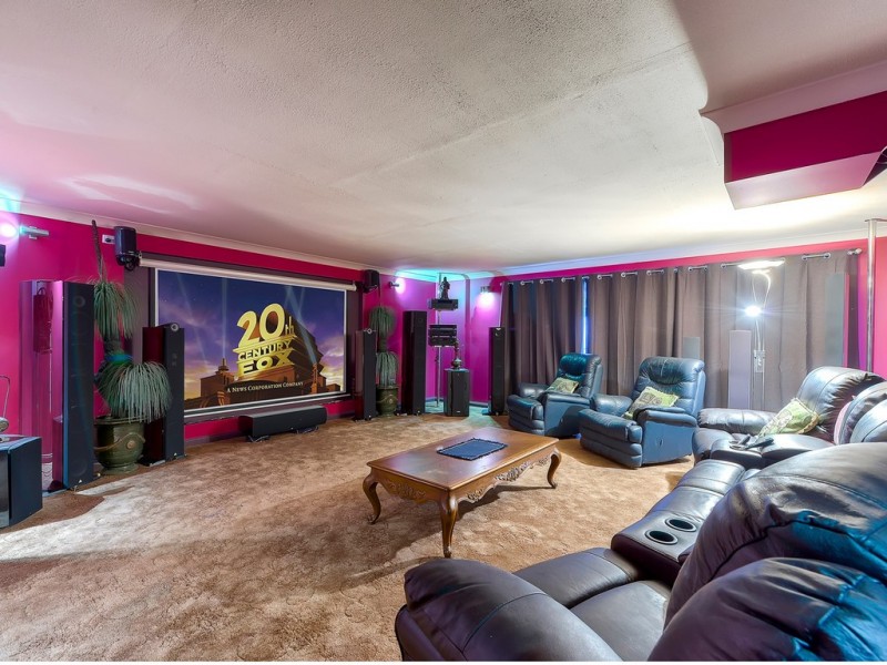 8 Rogers Parade West, Everton Park QLD 4053