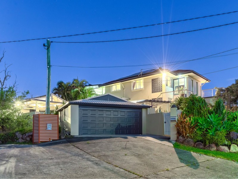 8 Rogers Parade West, Everton Park QLD 4053