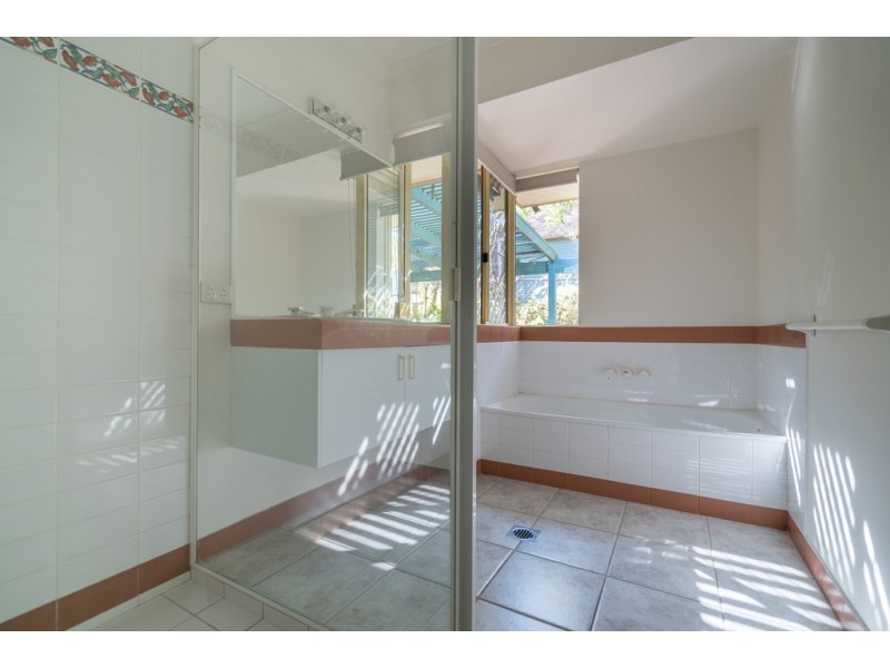 1 Redford Crescent, Mcdowall QLD 4053