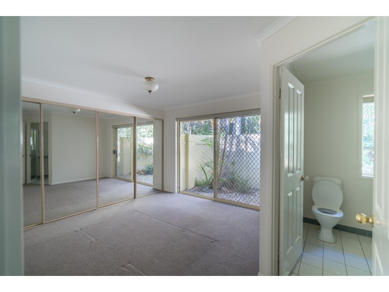 1 Redford Crescent, Mcdowall QLD 4053